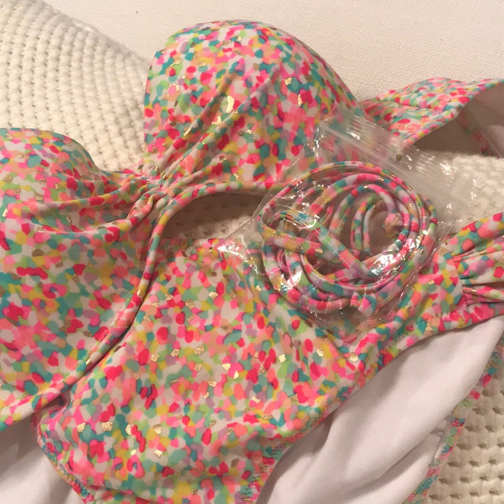 VS swimsuit top and bottoms